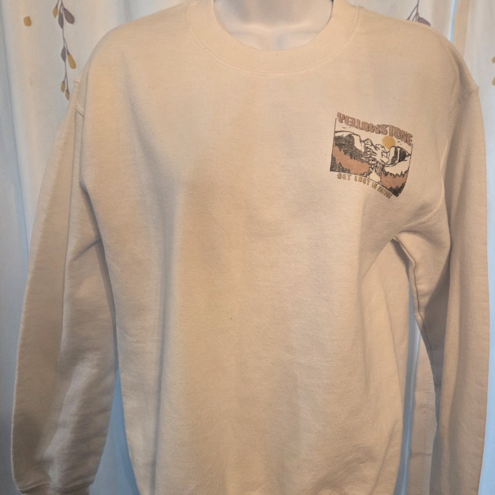 Chic Womans Yellowstone Sweater- Size  Small Trendy